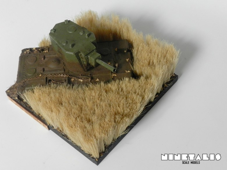 Top view of the HobbyBoss 1/48 Kv-2 'Big Turret' topside