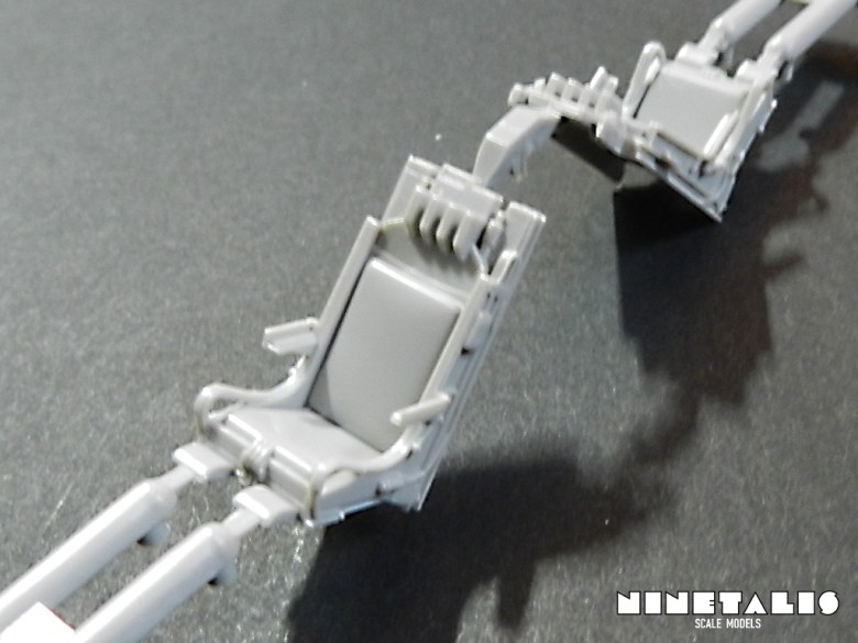 Trumpeter 1/48 F-100D Thunderbirds review pilotsseat