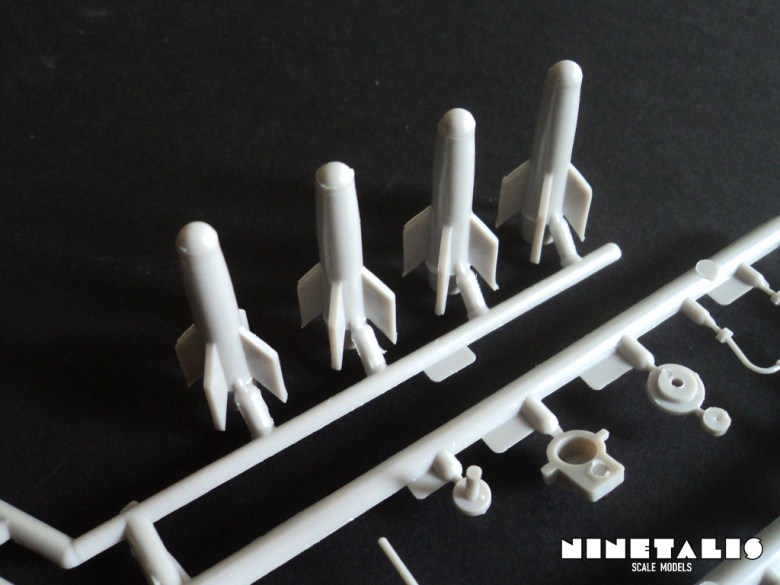 AllouetteIII-Sprue2details1