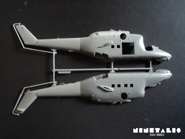 The two fuselage halves in Revell's kit number 04942 Mil Mi-24D 'Hind-D'. Hind-fuselagesprue