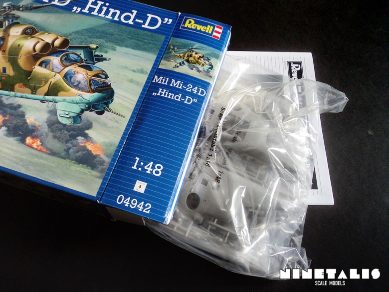 Unboxing Revell's kit number 04942 Mil Mi-24D 'Hind-D'. Hind-unboxing