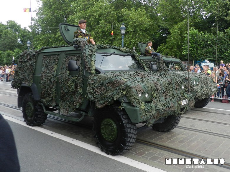 Two staff company Iveco Lynxes in 'Commando outpost' camouflage. iveco-belgian-army-3