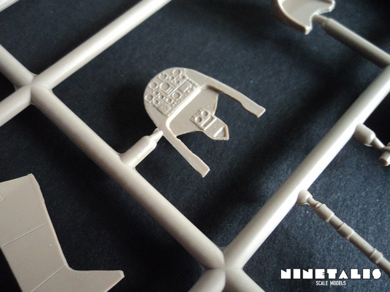 Cr714-spruecloseupinstrument