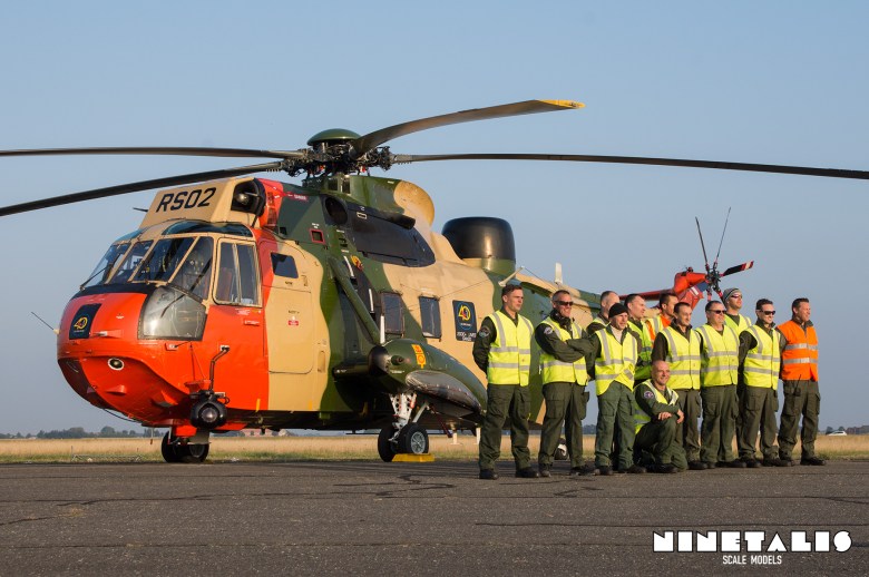 The ground crew posing in front of their BAF Westland Seaking mk 48 'SR02'. The ground crew posing in front of their BAF Westland Seaking mk 48 'SR02'.