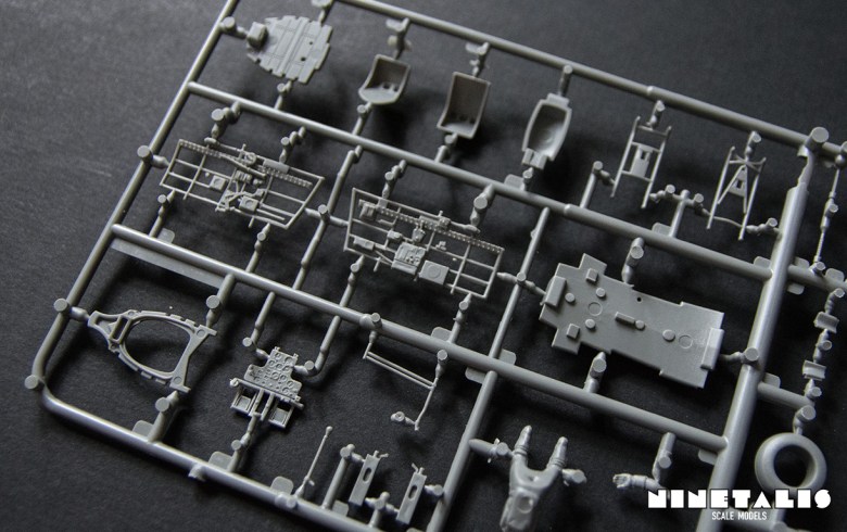 r-airfix-p40b-frameadetail