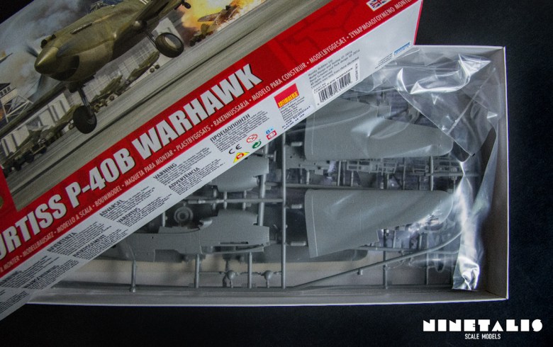 r-airfix-p40b-unboxing