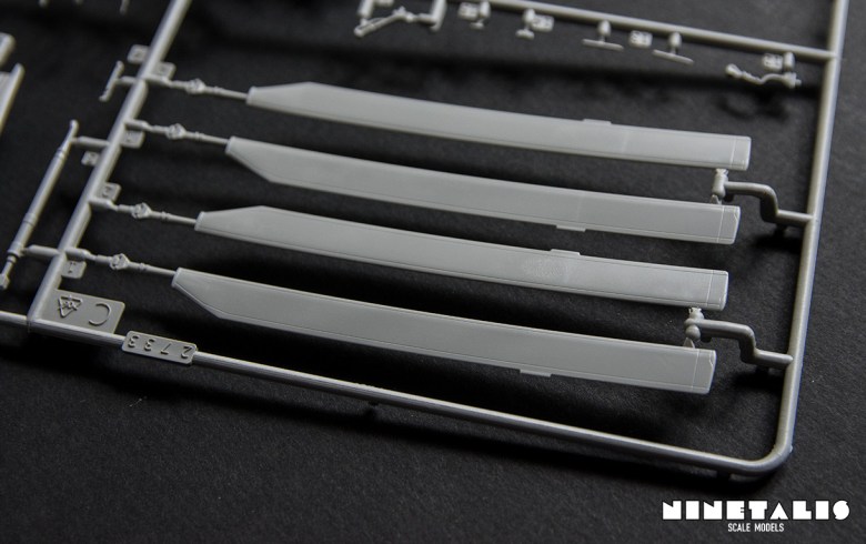 r-italeri-h-21c-cdetail1